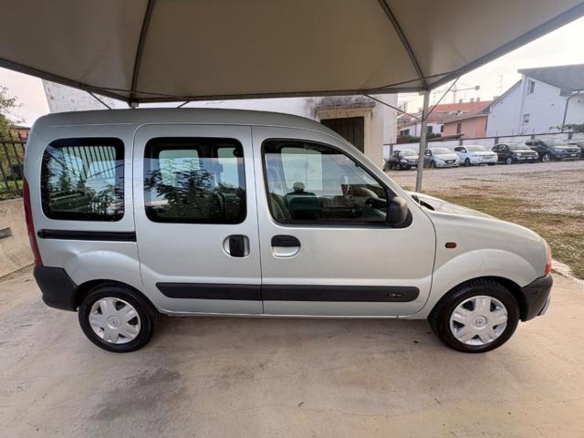 Renault Kangoo 1.2 16V cat 5 porte Privilège (7)