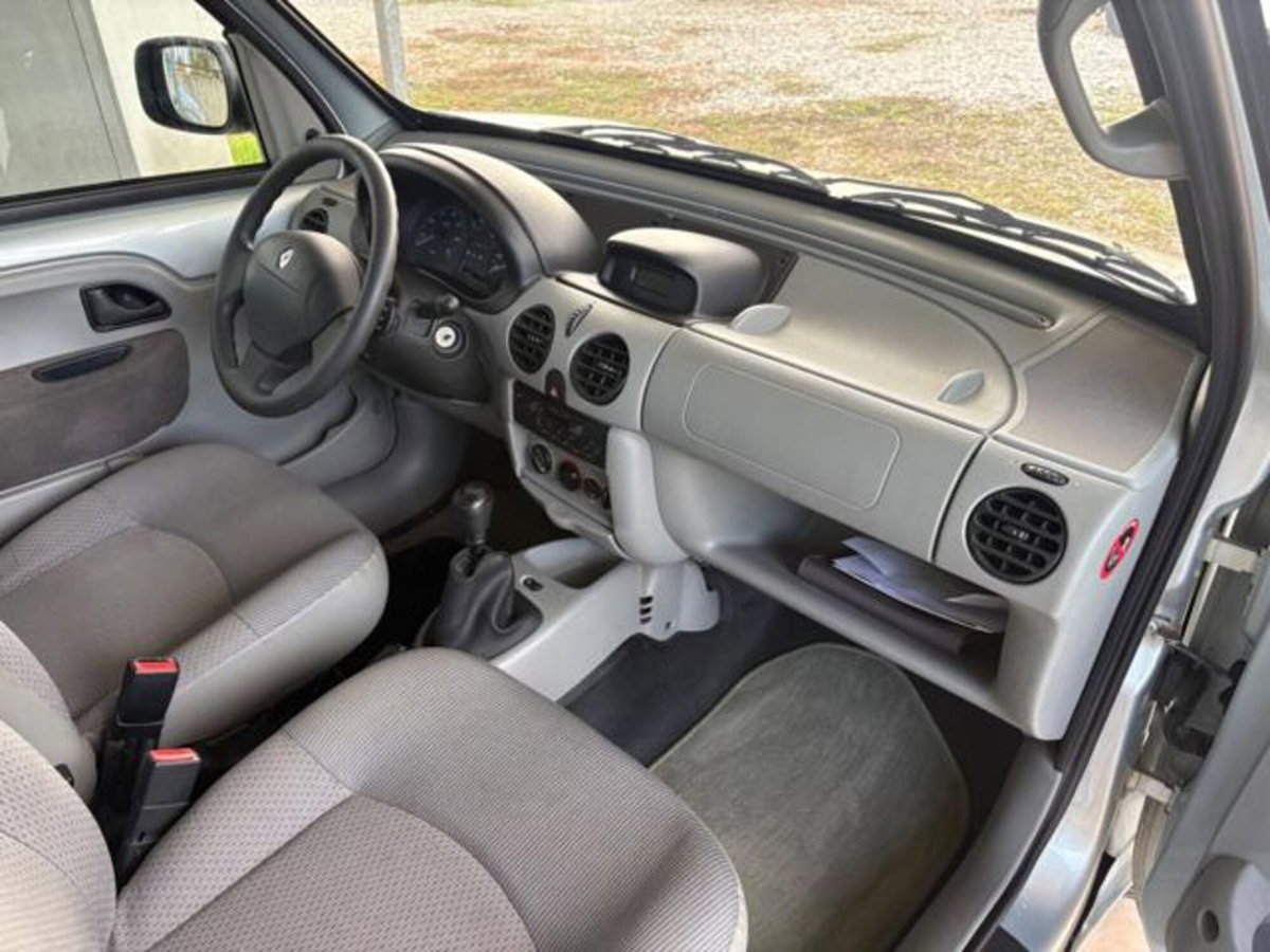Renault Kangoo 1.2 16V cat 5 porte Privilège (9)