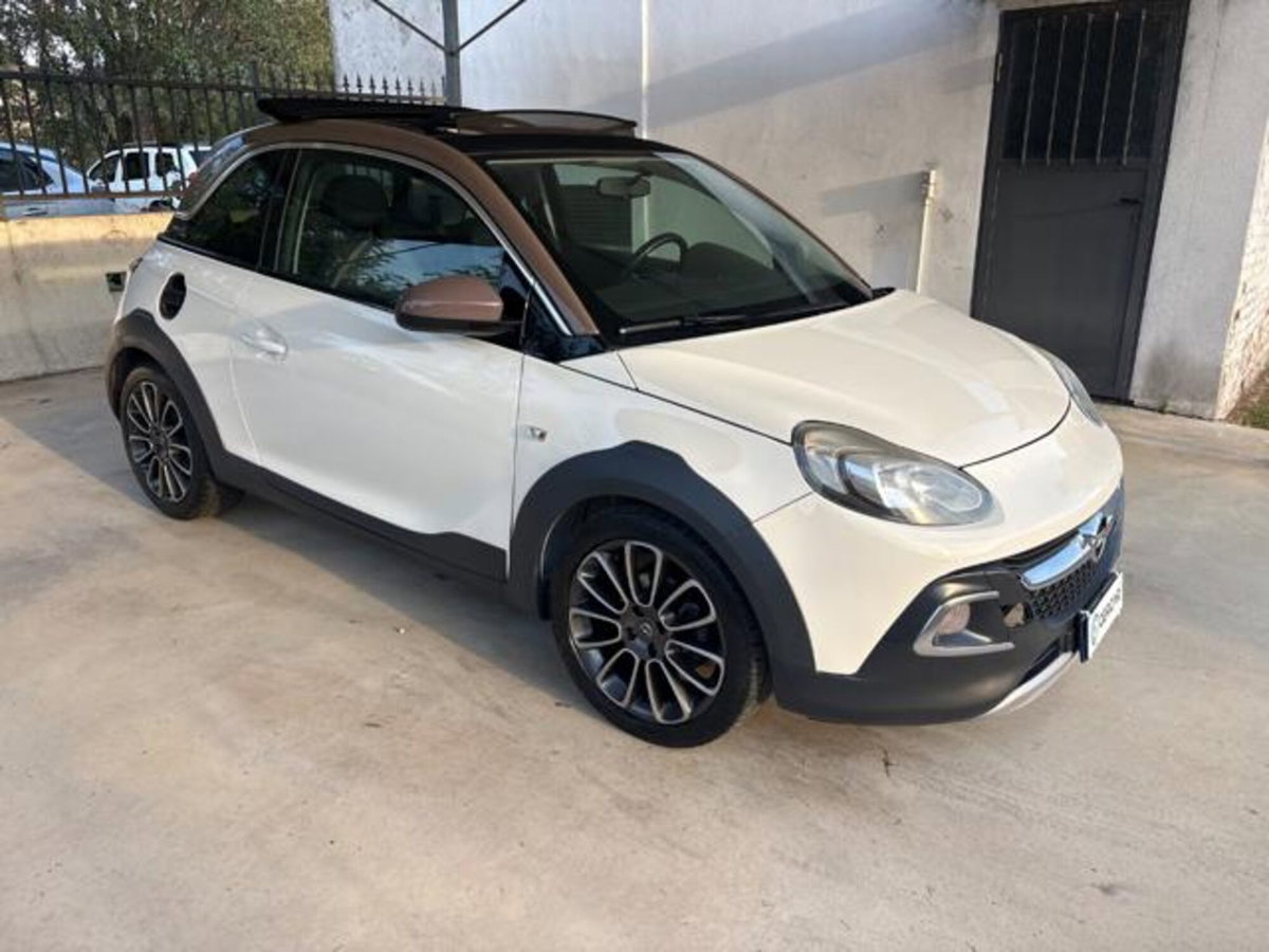 Opel Adam Rocks 1.4 100 CV (3)
