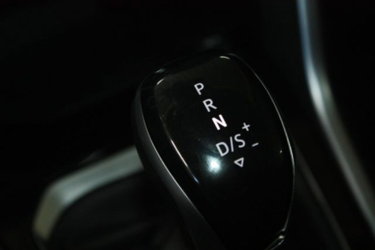 Volkswagen T-Roc 1.5 tsi R-Line dsg (14)