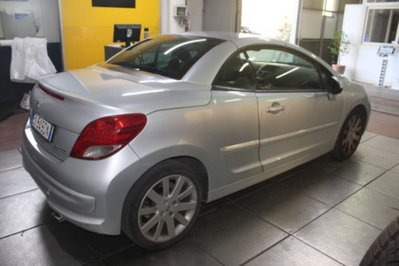 Peugeot 207 Cabrio VTi 120CV CC aut. Féline (7)