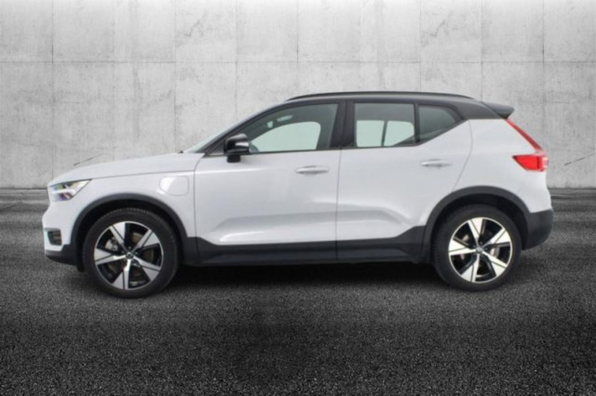 Volvo XC40 T4 Recharge Plug-in Hybrid automatico Core (4)