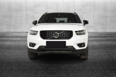 Volvo XC40 T5 Recharge Plug-in Hybrid R-design (5)