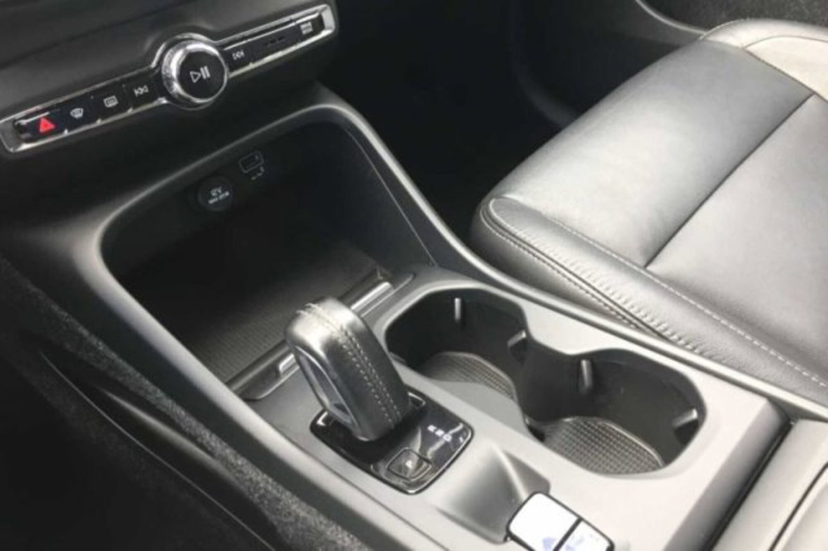 Volvo XC40 T3 Geartronic Momentum Pro (5)
