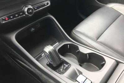 Volvo XC40 T3 Geartronic Momentum Pro (5)