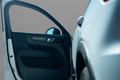 Volvo XC40 D4 AWD Geartronic R-design (7)