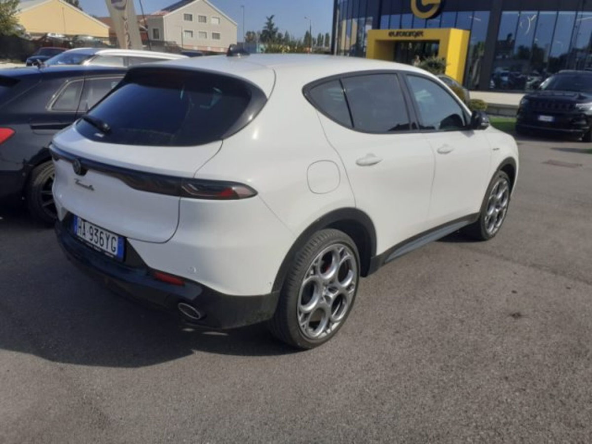 Alfa Romeo Tonale 1.3 phev Veloce Q4 280cv at6 (4)
