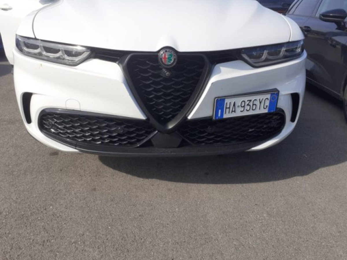 Alfa Romeo Tonale 1.3 phev Veloce Q4 280cv at6 (5)