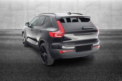 Volvo XC40 2.0 b3 Plus Black Edition auto (3)