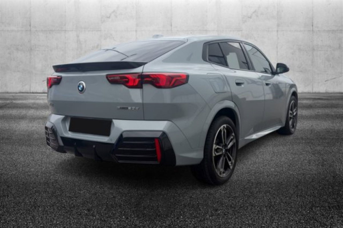 BMW X2 sdrive 20d 48V Msport Pro auto (2)