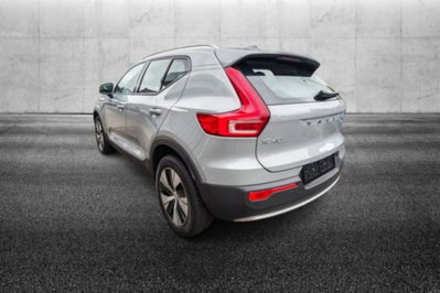 Volvo XC40 B3 automatico Core (4)