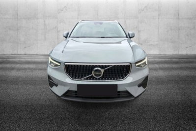 Volvo XC40 B3 automatico Core (5)