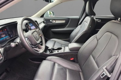 Volvo XC40 B3 automatico Core (6)