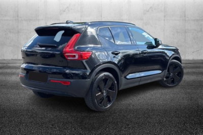 Volvo XC40 2.0 b3 Plus Black Edition auto (4)