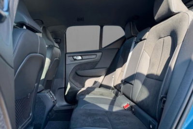 Volvo XC40 B3 automatico Plus Dark (6)