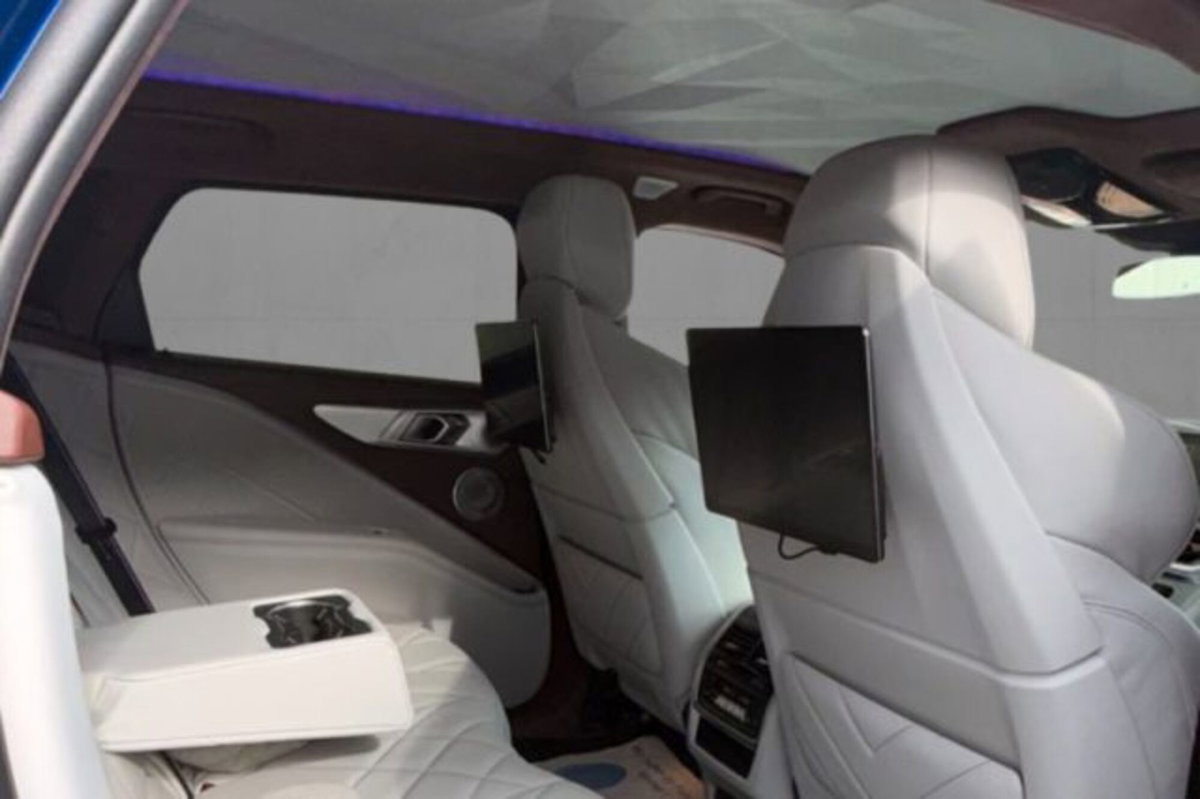 BMW XM 4.4 phev auto (8)