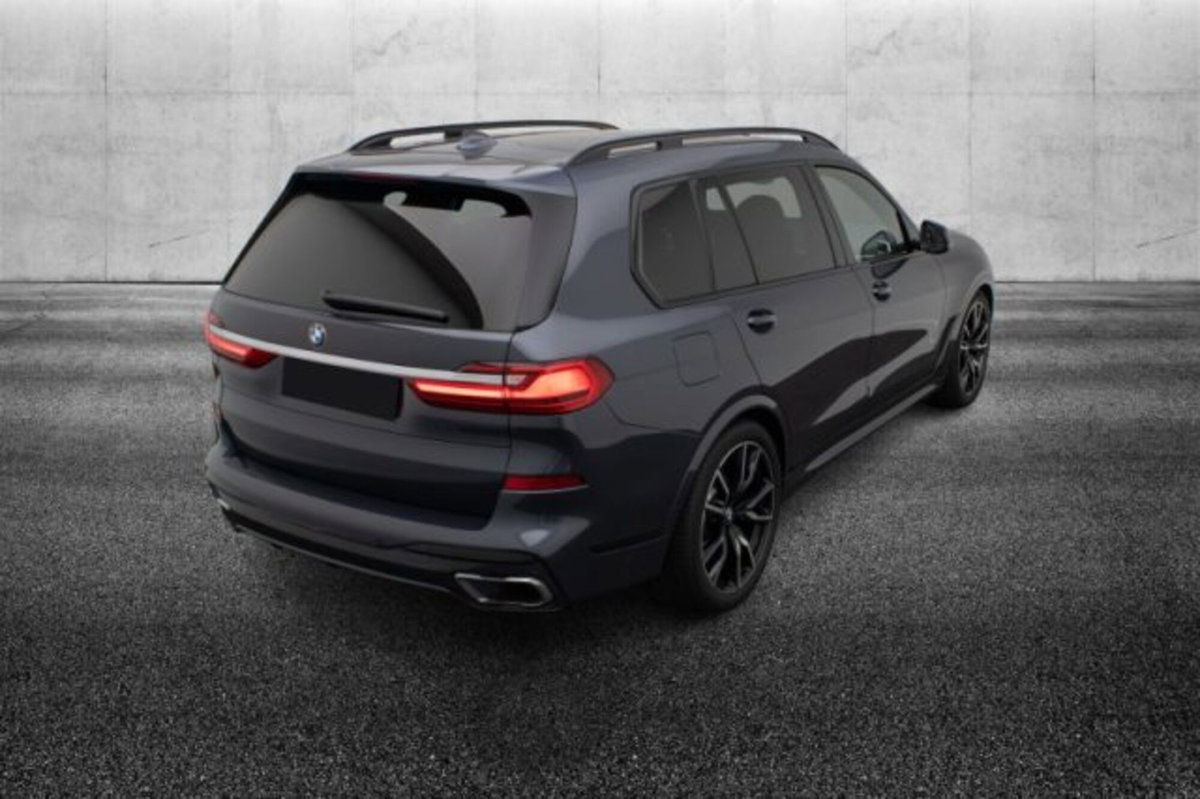BMW X7 xDrive40d 48V (3)