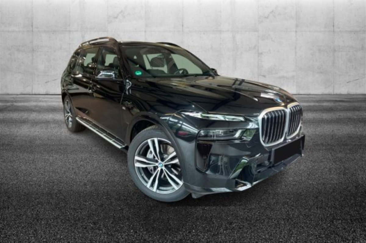 BMW X7 xDrive40d 48V (2)