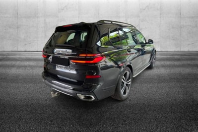 BMW X7 xDrive40d 48V (3)