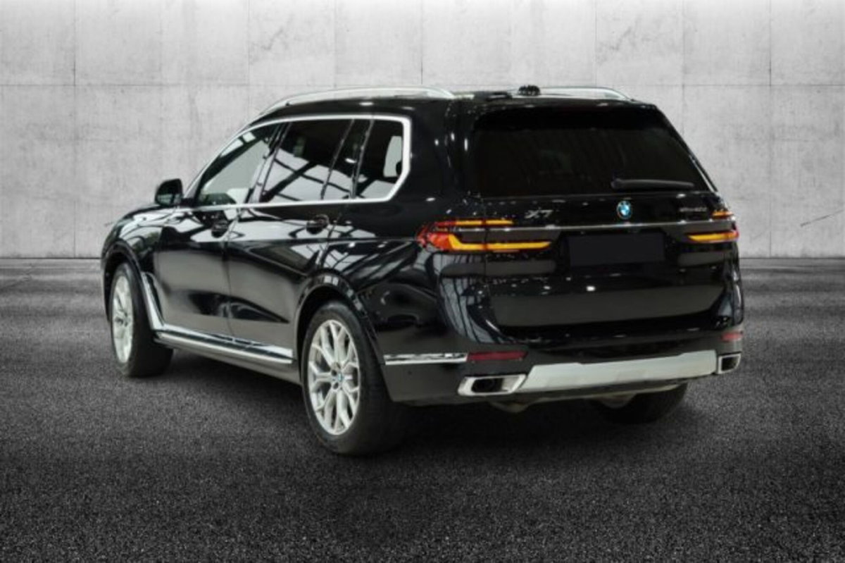 BMW X7 xDrive40d 48V (3)