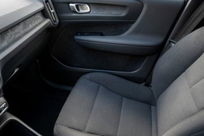 Volvo XC40 T2 automatico Essential (7)