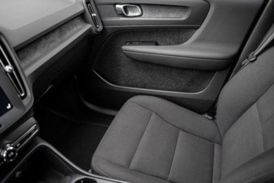 Volvo XC40 T2 automatico Essential (7)