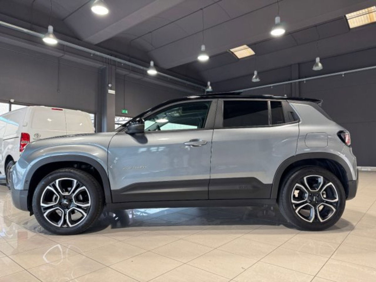 Jeep Avenger 1.2 turbo Summit fwd 100cv (2)