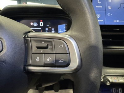 Jeep Avenger 1.2 turbo Summit fwd 100cv (7)
