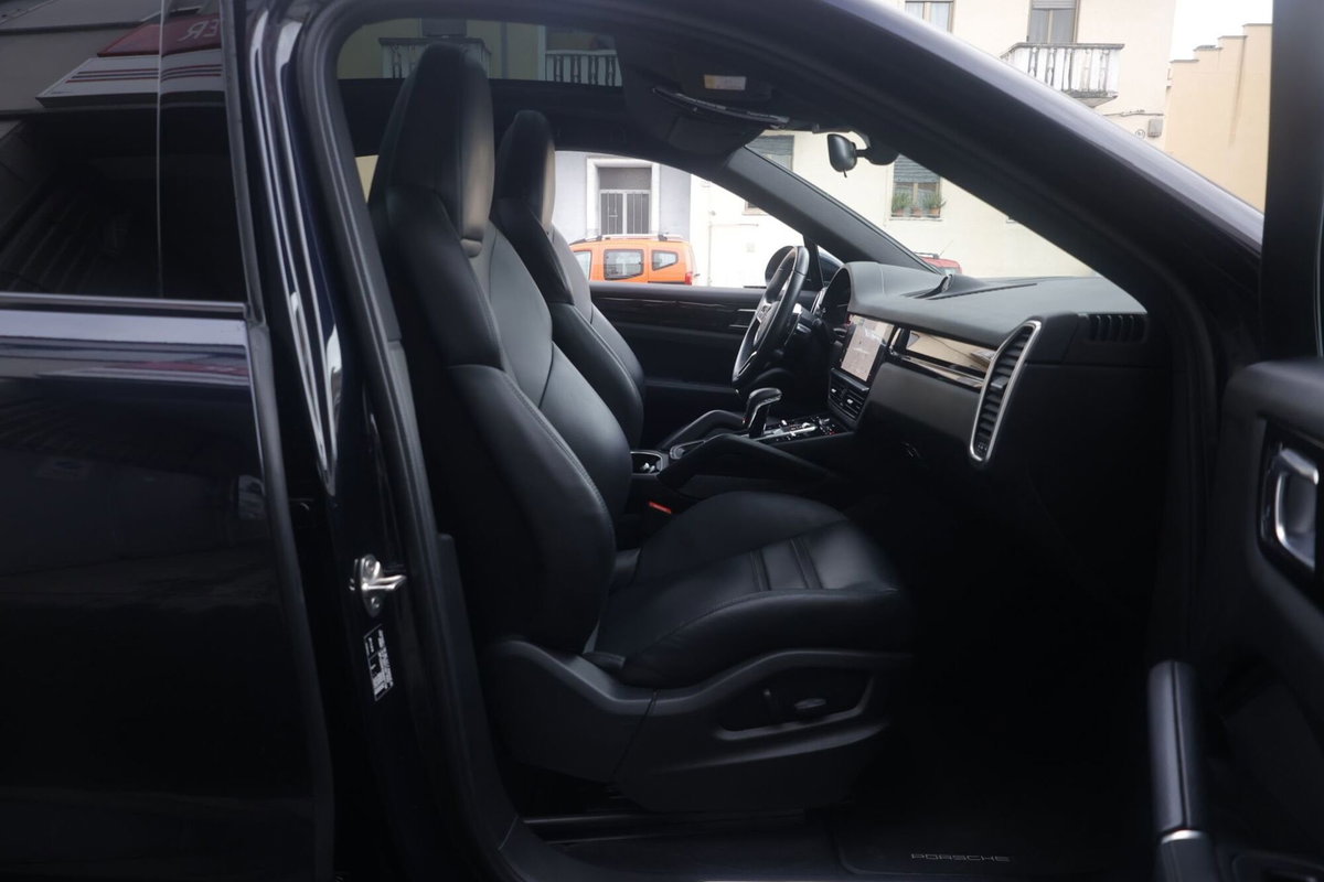 Porsche Cayenne 3.0 V6 Platinum Edition (13)