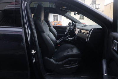 Porsche Cayenne 3.0 V6 Platinum Edition (13)