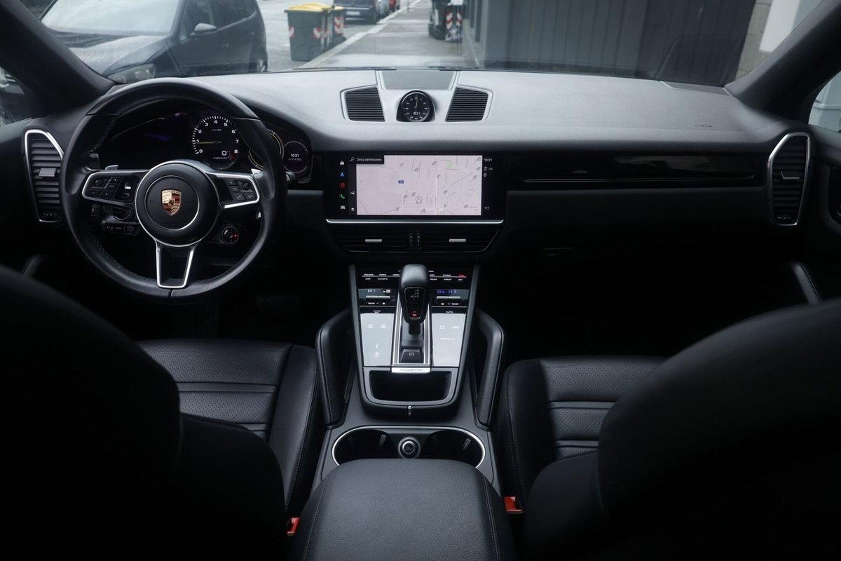 Porsche Cayenne 3.0 V6 Platinum Edition (2)