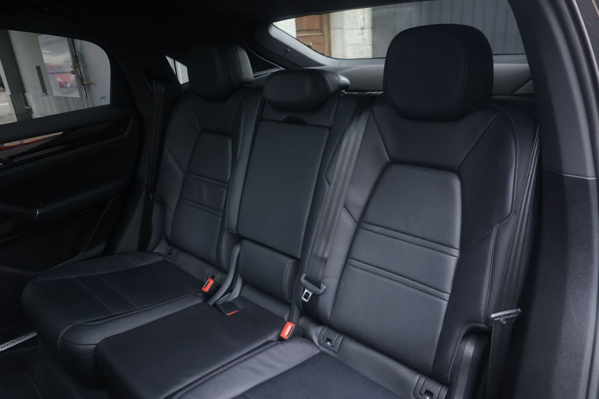 Porsche Cayenne 3.0 V6 Platinum Edition (4)