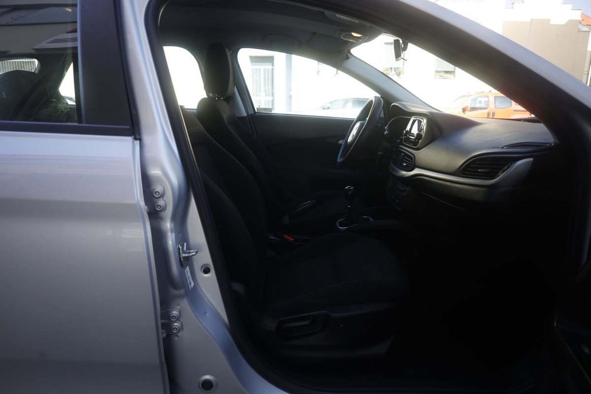 Fiat Tipo Station Wagon Tipo 1.6 Mjt S&S SW Lounge (10)