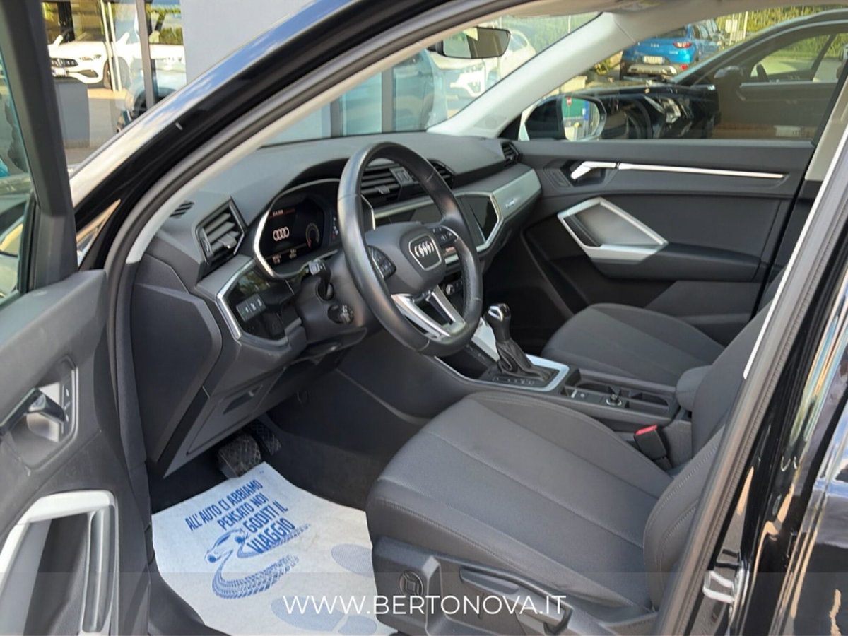 Audi Q3 Sportback 35 TDI quattro S tronic S line edition (10)