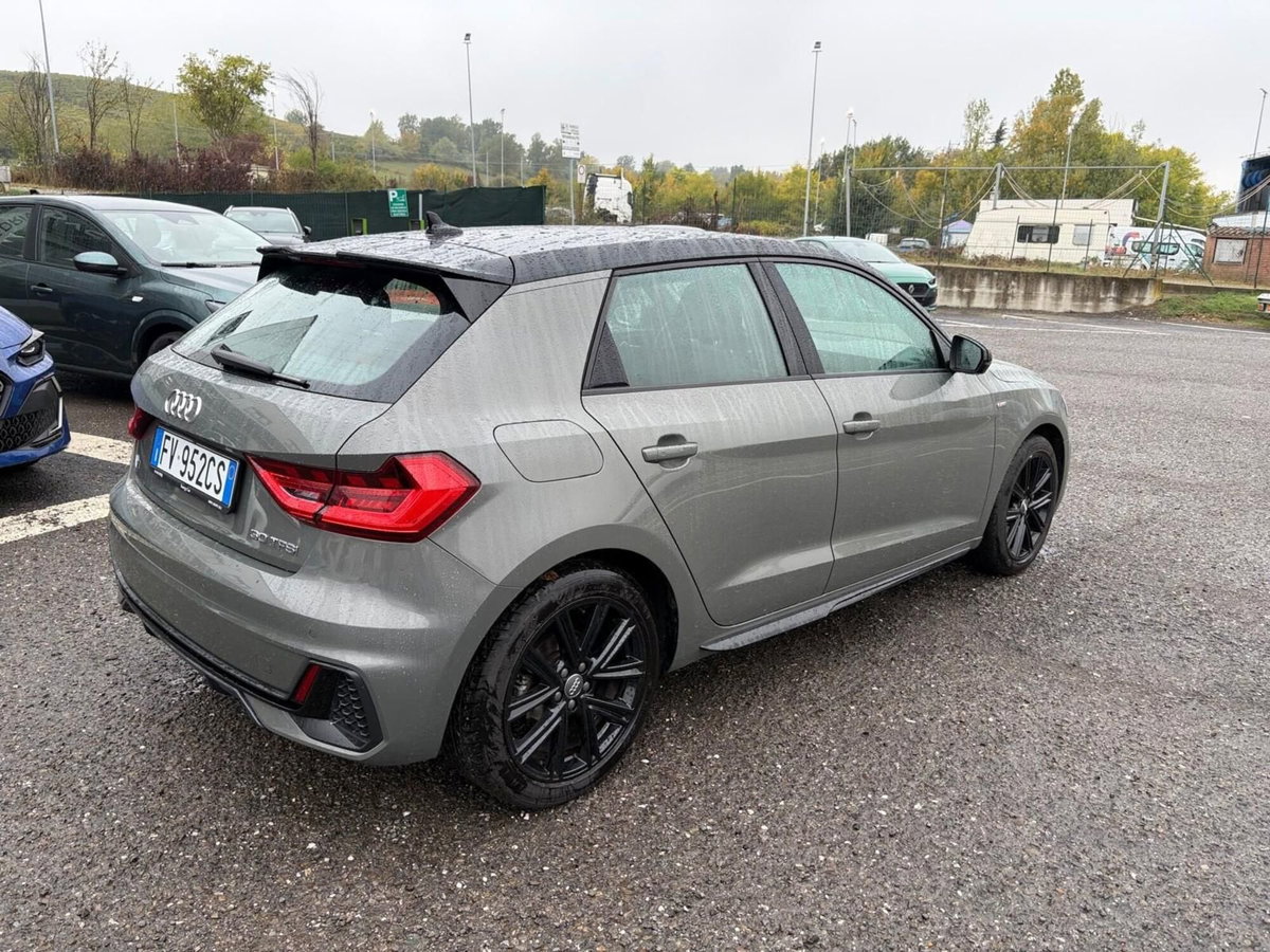 Audi A1 Sportback 30 TFSI S line edition (3)