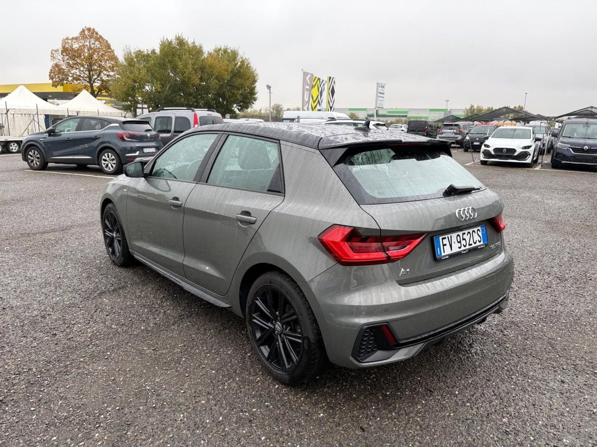Audi A1 Sportback 30 TFSI S line edition (4)