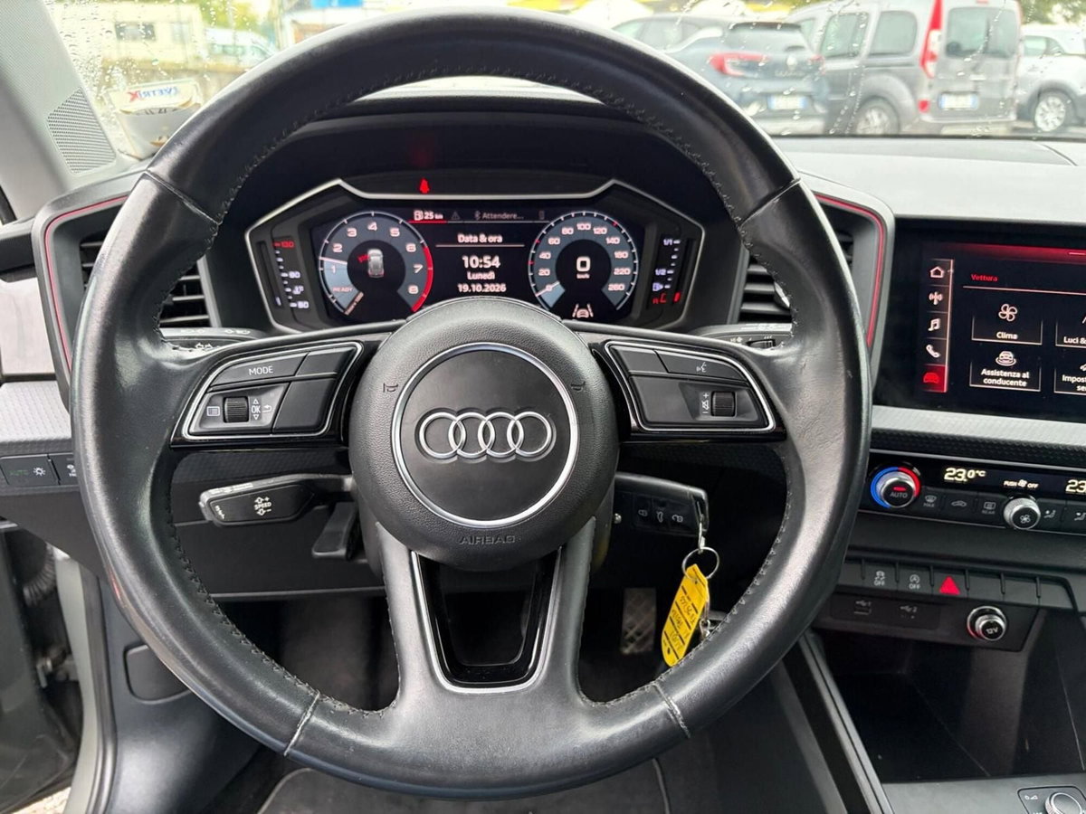 Audi A1 Sportback 30 TFSI S line edition (8)