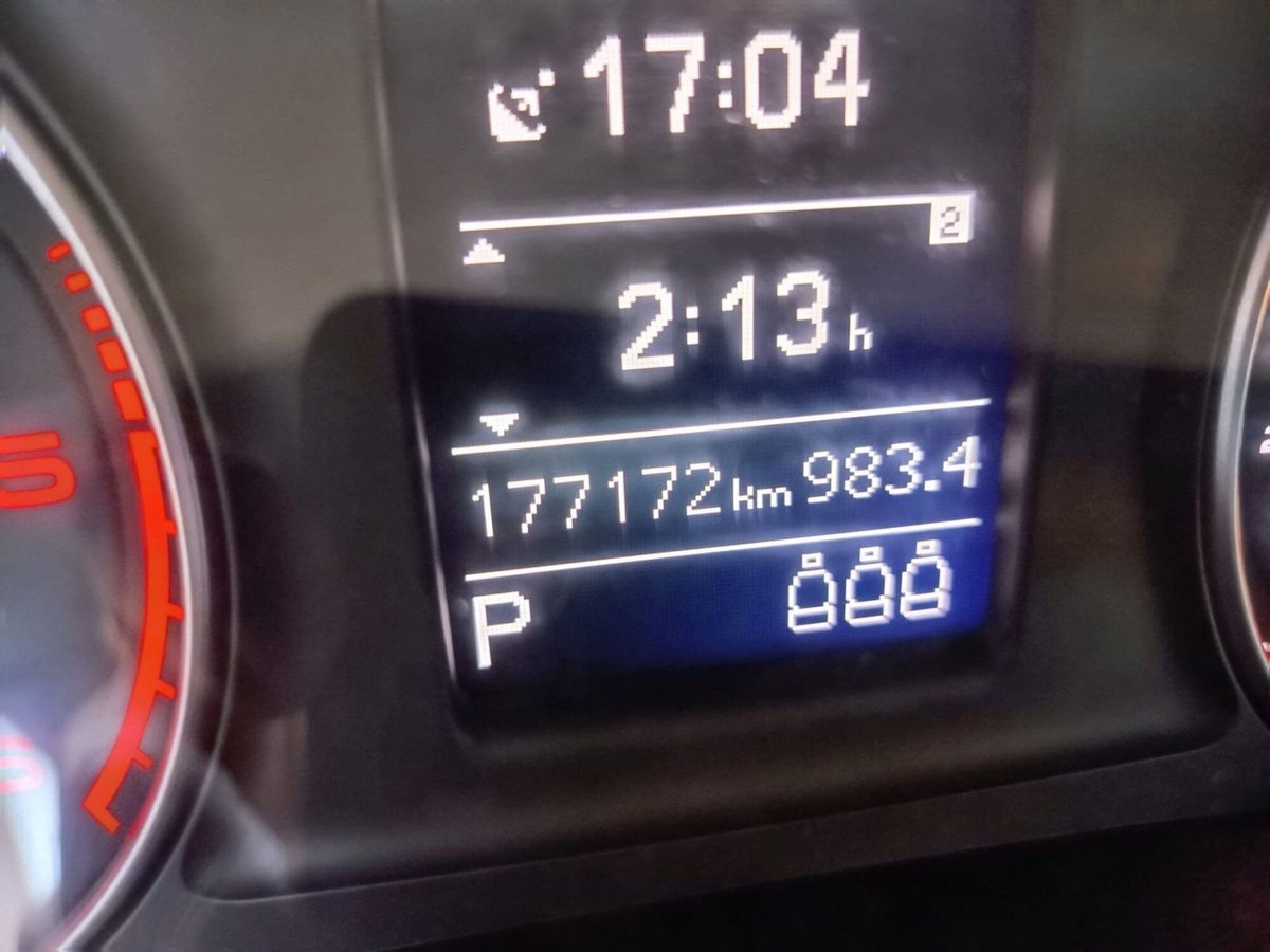 Audi Q3 2.0 TDI 177 CV quattro Edition (11)