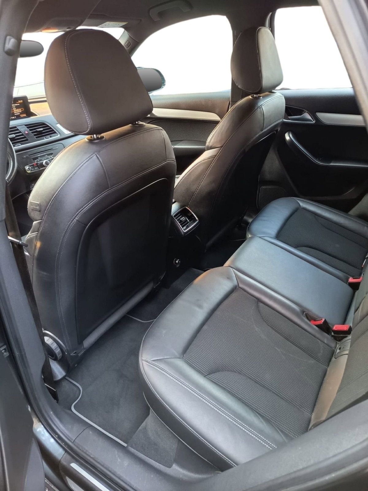 Audi Q3 2.0 TDI 177 CV quattro Edition (8)