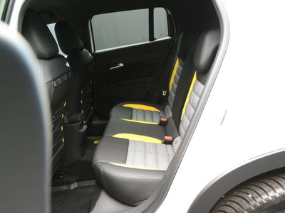 Jeep Avenger 1.2 turbo e-hybrid mhev The North Face 4xe 145cv edct6 (10)