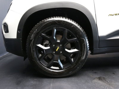 Jeep Avenger 1.2 turbo e-hybrid mhev The North Face 4xe 145cv edct6 (12)