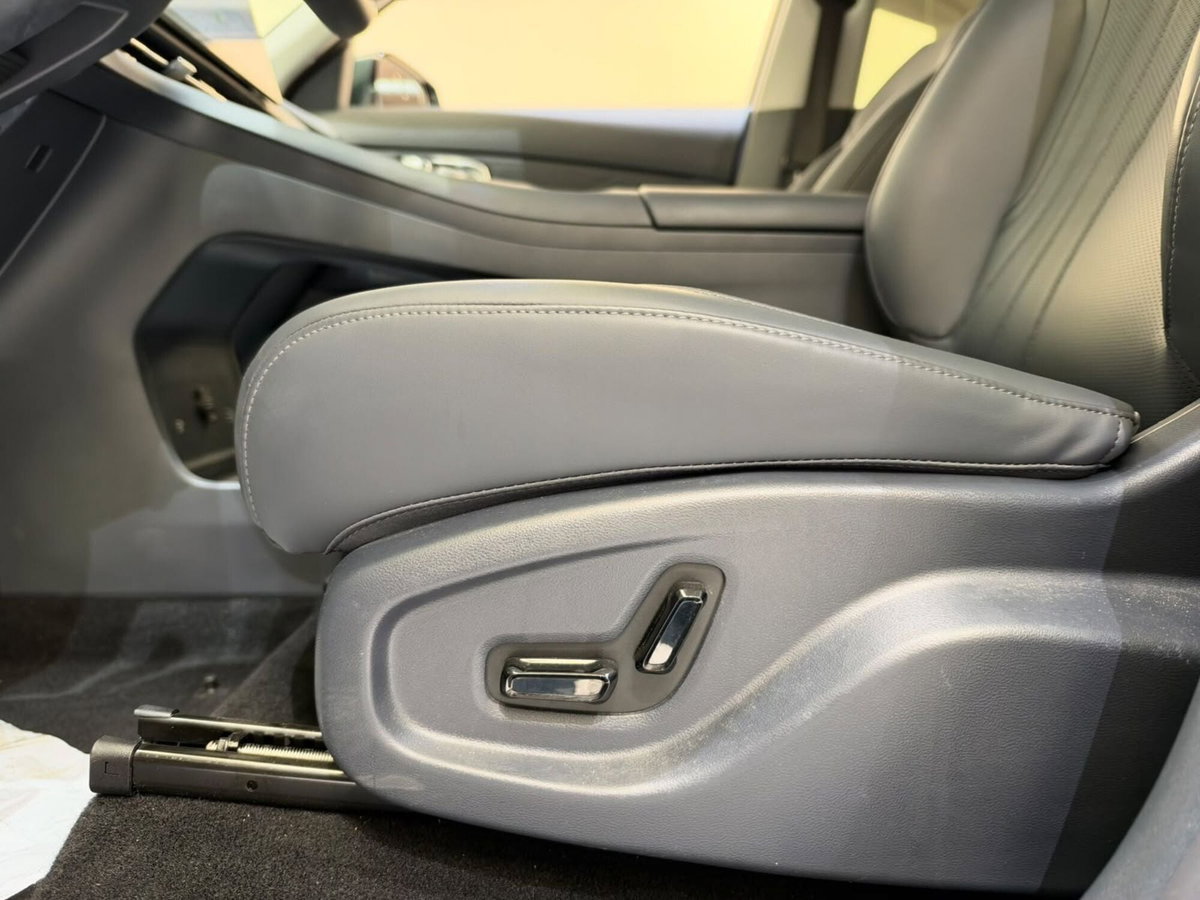 Geely Starray Starray EM-i 1.5 phev Pro auto (16)