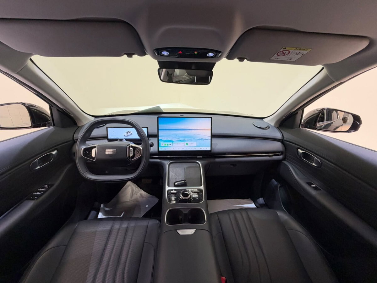 Geely Starray Starray EM-i 1.5 phev Pro auto (6)