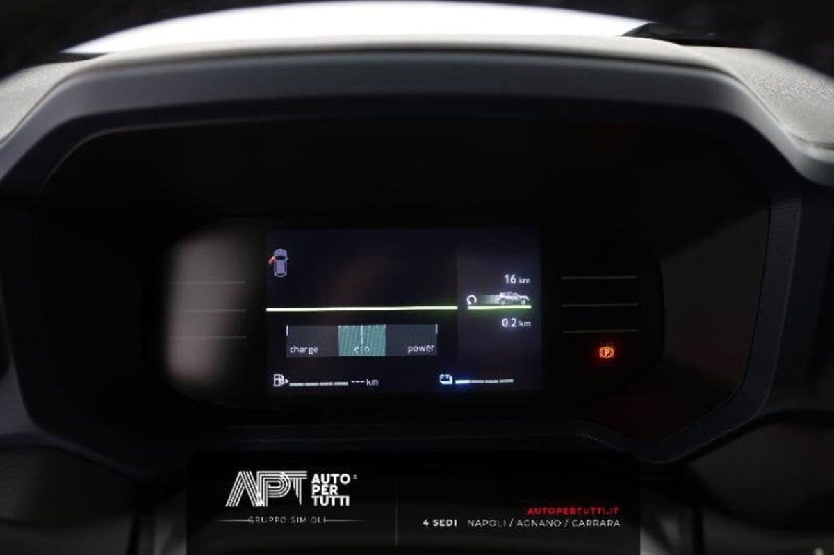 Dacia Duster 1.6 hybrid Journey 140cv (14)