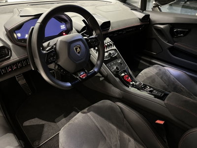 Lamborghini Huracán Coupé 5.2 V10 LP 610-4 Coupé (17)