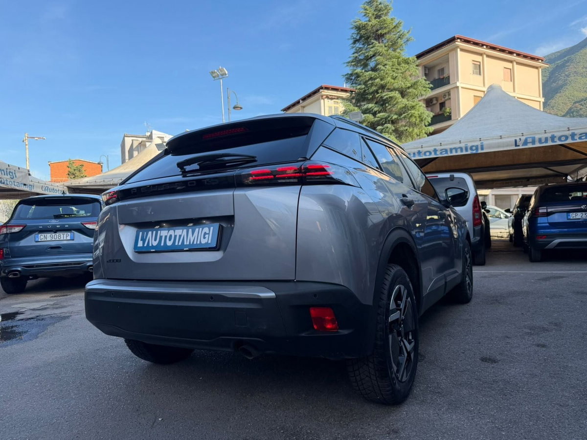 Peugeot 2008 1.2 puretech Allure s&s 100cv (3)
