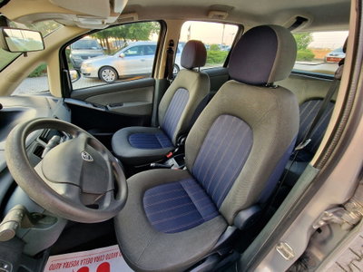 Lancia Musa 1.4 Argento Ecochic GPL (13)