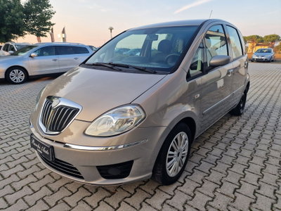 Lancia Musa 1.4 Argento Ecochic GPL (2)