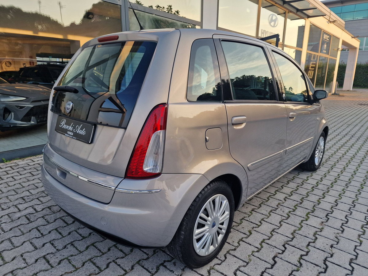 Lancia Musa 1.4 Argento Ecochic GPL (5)