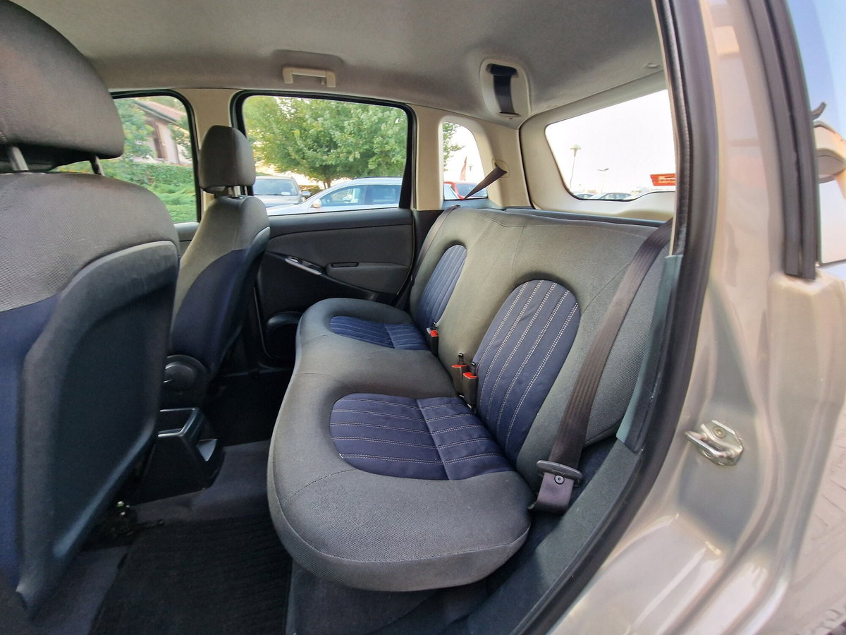 Lancia Musa 1.4 Argento Ecochic GPL (9)